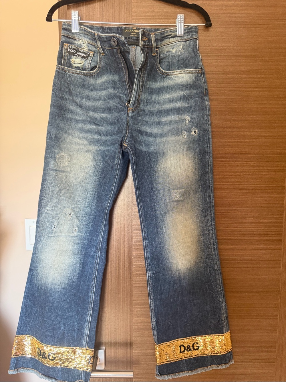 D&G womens Distressed Blue Denim Jeans with Gold Sequin Hem sz 38